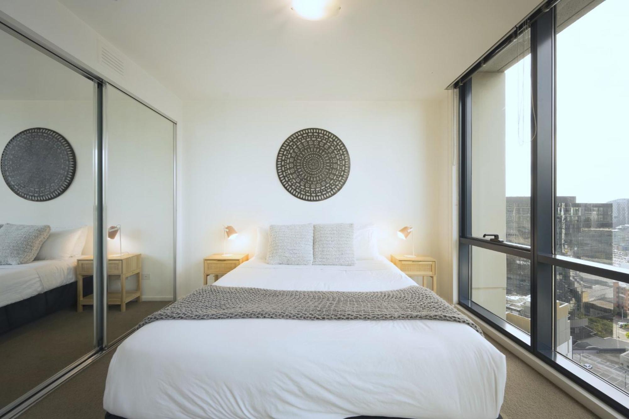 Mega Style Apartments Mainpoint Мельбурн Номер фото