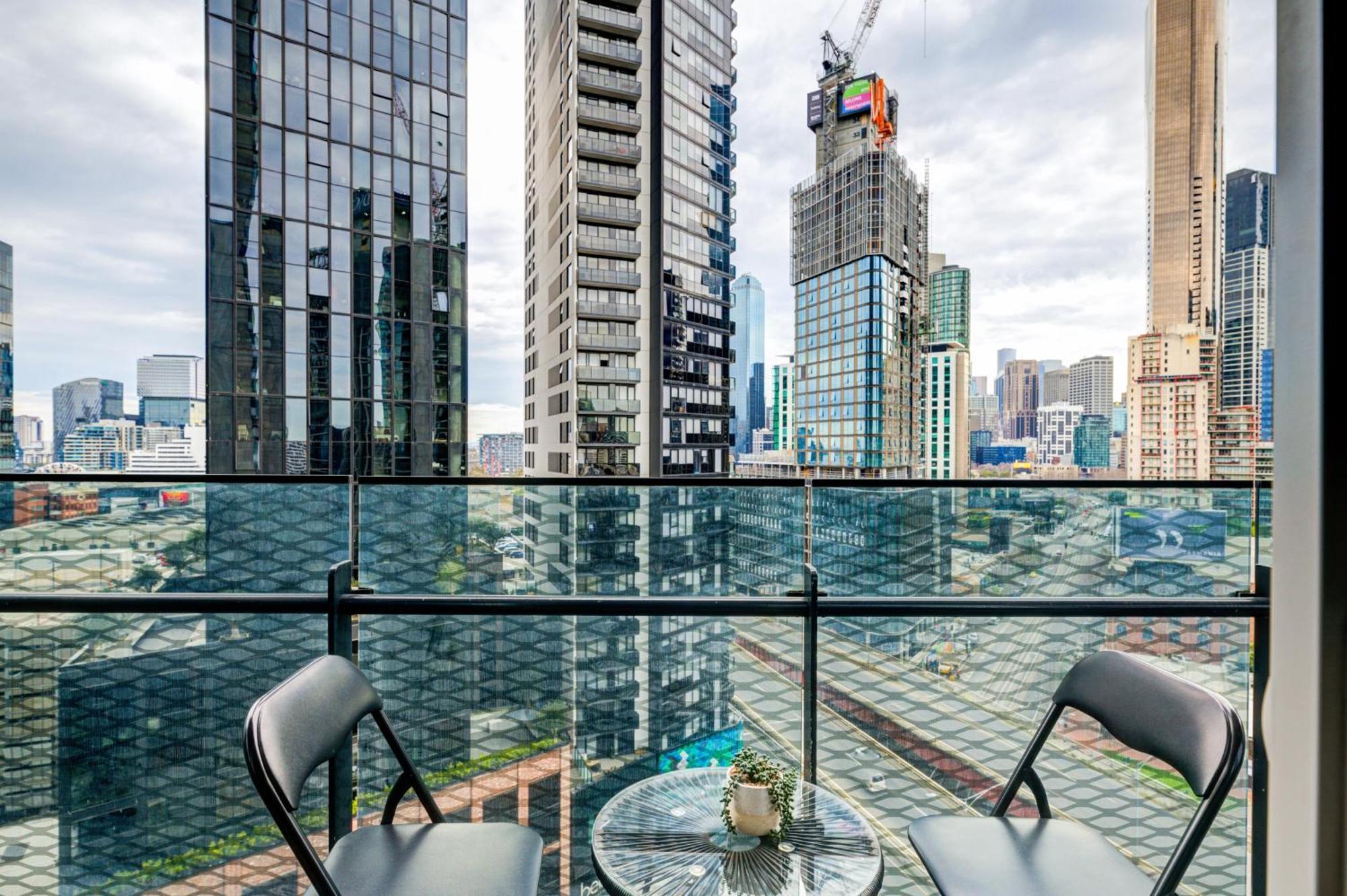 Mega Style Apartments Mainpoint Мельбурн Номер фото