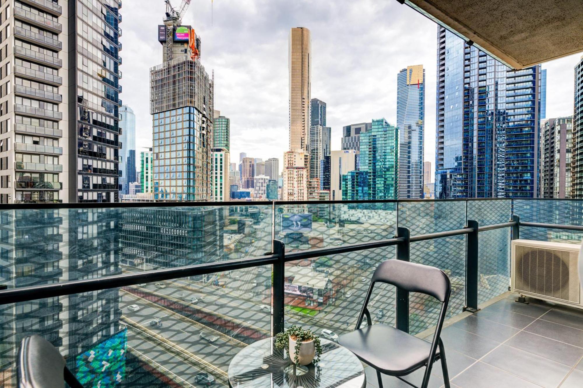 Mega Style Apartments Mainpoint Мельбурн Номер фото